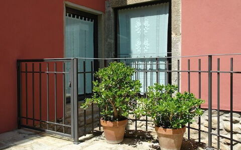 Mulino a Montegonzi Di Rimaggio: Jern, Gelænder, Ejendom, Altan, Metal, Bygning, Arkitektur, Facade, Ejendom, Hus