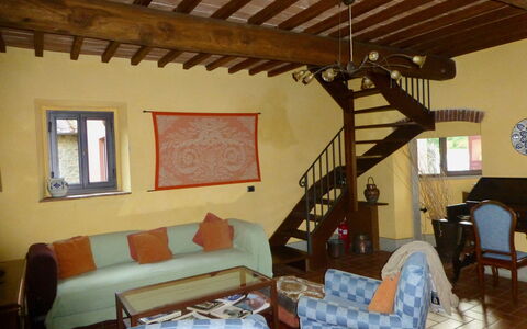 Mulino a Montegonzi Di Rimaggio: Værelse, Ejendom, Møbel, Stue, Bygning, Hus, Indretning, Ejendom, Bord, Bjælke