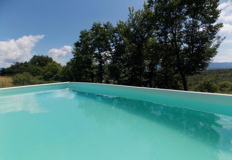 Villa Latera: Svømmepøl, Blå, Ejendom, Vand, Vandressourcer, Azure, Ferie, Fritid, Træ, Ejendom