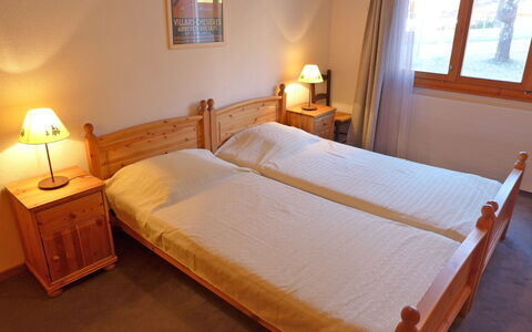 Villars 125: Soveværelse, Seng, Møbel, Værelse, Ejendom, Bed Frame, Sengetøj, Madras, Etage, Sengetøj