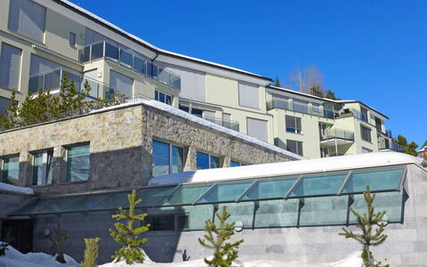 St. Moritz 23: Ejendom, Arkitektur, Bygning, Hus, Ejendom, Daytime, Facade, Hjem, Blandet Brug, Boligområde