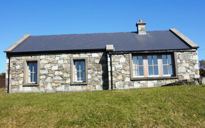 Achill Island 200: Ejendom, Hus, Hjem, Sommerhus, Bygning, Stuehus, Ejendom, Landdistrikt, Tag, Land Lot