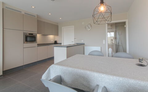 Solis with Balcony: Møbel, Cabinetry, Ejendom, Bygning, Bord, Indretning, Træ, Arkitektur, Hus, Etage