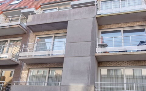 Bredene 715: Ejendom, Bygning, Vindue, Urban Design, Ejerlejlighed, Kvarter, Højhus, Boligområde, Materielle Værdier
