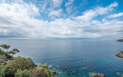Le Grand Large: Sky, Vand, Himmel, Vandressourcer, Naturlige Landskab, Træ, Vegetationen, Coastal Og Oceaniske Landskabsformer, Cumulus, Terræn