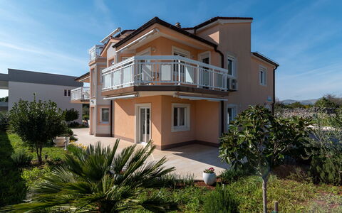 Trogir Okrug Gornji 314: Boligområde, Hjem, Facade, Hus, Altan, Estate, Lejlighed, Forstad, Villa, Mansion