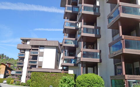 Saint Gervais 415: Plante, Himmel, Bygning, Ejendom, Vindue, Urban Design, Højhus, Arkitektur, Kvarter, Sky