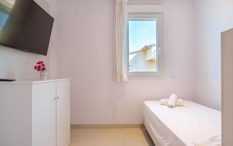 Teresa Beach 2: Maling, Træ, Komfort, Bygning, Indretning, Arkitektur, Etage, Gulvbelægning, Hårdttræ