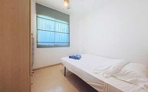 Residencial Daly: Væg, Etage, Gulvbelægning, Loft, Indretning, Soveværelse, Lejlighed, Værelse, Seng, Bed Frame