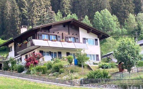 Casa Acla Caduff: Plante, Ejendom, Bygning, Vindue, Træ, Hus, Naturlige Landskab, Land Lot, Fritid, Sommerhus