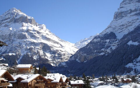 Chalet Reinhysi: Bjergrige Landskabsformer, Bjerg, Bjerglandsby, Bjergkæde, Vinter, Sne, Hill Station, Alps, Naturlige Landskab, Himmel