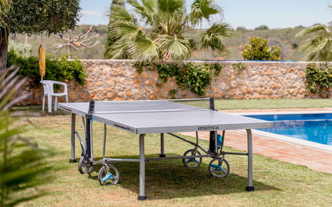 Villa Pescada: Plante, Bord, Sportsudstyr, Ejendom, Vand, Himmel, Hjul, Træ, Skygge