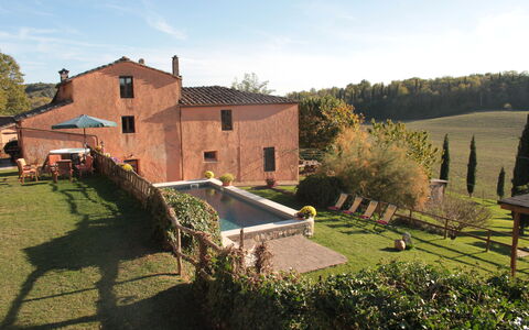 Villa Le Caggia: Ejendom, Hus, Bygning, Estate, Træ, Hjem, Landdistrikt, Arkitektur, Ejendom, Landsby
