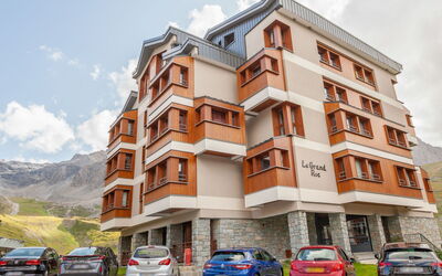 Tignes 392: Bygning, Boligområde, Ejendom, Lejlighed, Kvarter, Hus, Arkitektur, Stad, Ejendom, Køretøj