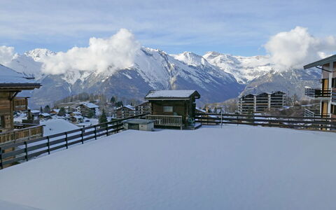 Grenier 5: Sne, Bjerg, Bjergrige Landskabsformer, Bjergkæde, Vinter, Himmel, Alps, Hill Station, Sky, Arkitektur
