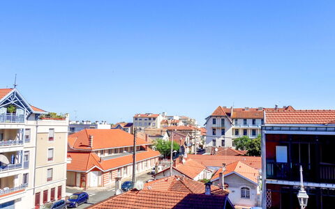 Arcachon 376: Tag, Himmel, Stad, Ejendom, Kvarter, Boligområde, Bygning, Menneskelig Bosættelse, Hus, Hjem