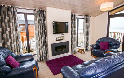 Loch Leven Lodge