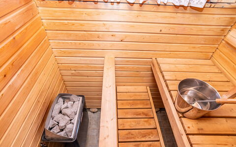 Villa Valokki: Træ, Sauna, Gulvbelægning, Etage, Bejdse, Hårdttræ, Planke, Trægulve, Naturmateriale, Klarlak