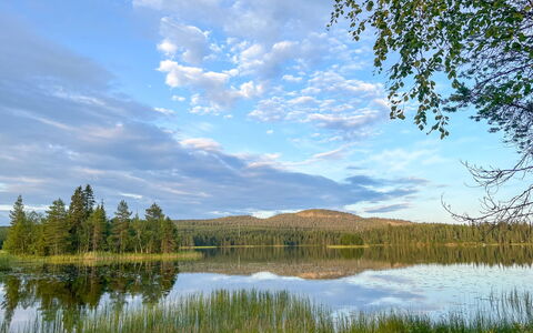 Keloveska: Himmel, Blå, Vandressourcer, Vand, Krop Af Vand, Natur, Naturligt Miljø, Grøn, Sky, Naturlige Landskab