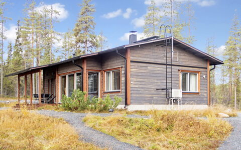 Lumikukka: Træ, Sidespor, Sommerhus, Hus, Hjem, Planke, Garden Bygninger, Bjælkehytte, Hårdttræ, Veranda