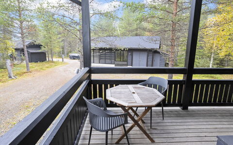 Vuosselin Kataja 5: Træ, Sidespor, Sommerhus, Hus, Hjem, Planke, Garden Bygninger, Bjælkehytte, Hårdttræ, Veranda