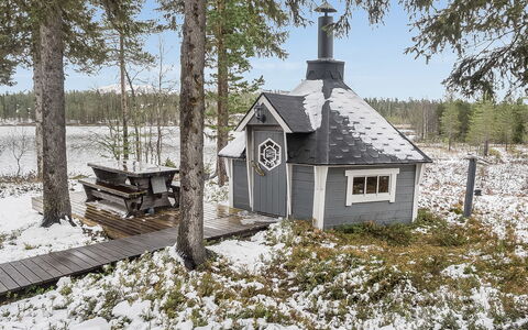 Kuusela: Træ, Sidespor, Sommerhus, Hus, Hjem, Planke, Garden Bygninger, Bjælkehytte, Hårdttræ, Veranda