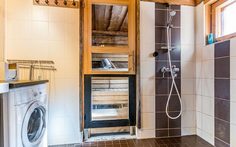 Seitsemän Savua 4: Træ, Sidespor, Sommerhus, Hus, Hjem, Planke, Garden Bygninger, Bjælkehytte, Hårdttræ, Veranda