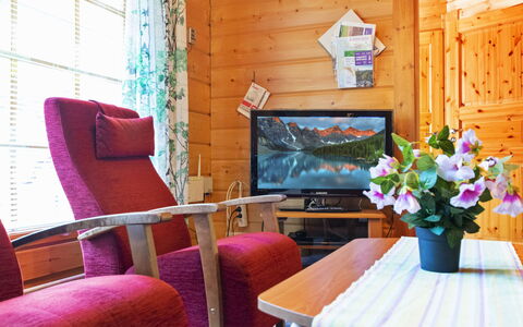 Otso: Sommerhus, Hus, Hjem, Garden Bygninger, Sidespor, Bjælkehytte, Stuehus, Estate, Skur, Gård