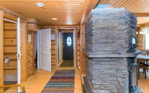 Vesan Villa: Træ, Loft, Sommerhus, Værelse, Bjælkehytte, Hårdttræ, Planke, Bejdse, Trægulve, Tømmer
