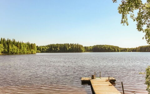 Villa Hermanni: Vand, Krop Af Vand, Vandressourcer, Naturlige Landskab, Bank, Sø, Vandløb, Kyst, Reservoir, Skov