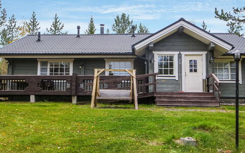 Niementalo 2: Sommerhus, Hus, Hjem, Garden Bygninger, Sidespor, Bjælkehytte, Stuehus, Estate, Skur, Gård