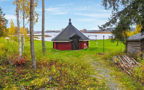 Niementalo 2: Sommerhus, Hus, Hjem, Garden Bygninger, Sidespor, Bjælkehytte, Stuehus, Estate, Skur, Gård