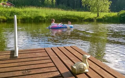 Hilupilttuu: Vandvej, Bank, Vandløb, Sø, Sommerhus, Skov, Kanal, Reservoir, Bjælkehytte