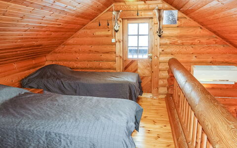 Tikkatupa: Træ, Sommerhus, Bjælkehytte, Skov, Skur, Garden Bygninger, Lærk, Woodland, Bejdse