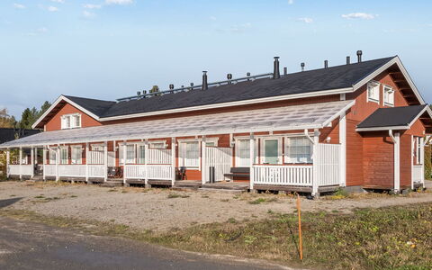 Hovitahko a 1: Træ, Sommerhus, Bjælkehytte, Skov, Skur, Garden Bygninger, Lærk, Woodland, Bejdse