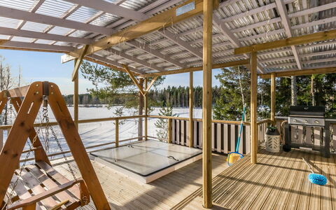 Villa Ebba: Træ, Veranda, Hårdttræ, Dæk, Bejdse, Skygge, Planke, Trægulve, Metal, Tømmer