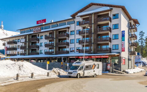 Ruka Ski Chalets 64, 1503: Træ, Sidespor, Sommerhus, Hus, Hjem, Planke, Garden Bygninger, Bjælkehytte, Hårdttræ, Veranda
