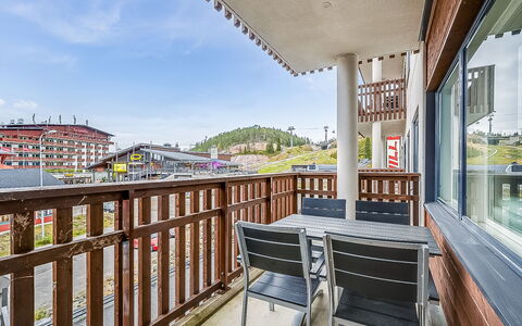 Ruka Ski Chalets 64, 1210: Lejlighed, Kompositmateriale, Altan, Ejerlejlighed, Gelænder, Dagslys