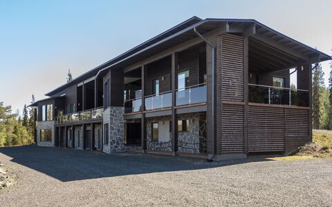 Holy Lake Chalet B: Træ, Sidespor, Sommerhus, Hus, Hjem, Planke, Garden Bygninger, Bjælkehytte, Hårdttræ, Veranda