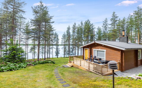 Järvelä: Sommerhus, Hjem, Bjælkehytte, Lærk, Garden Bygninger, Stuehus, Veranda, Dæk, Estate, Hårdttræ