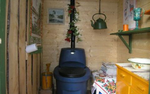 Elsanranta: Træ, Sommerhus, Bjælkehytte, Skov, Skur, Garden Bygninger, Lærk, Woodland, Bejdse