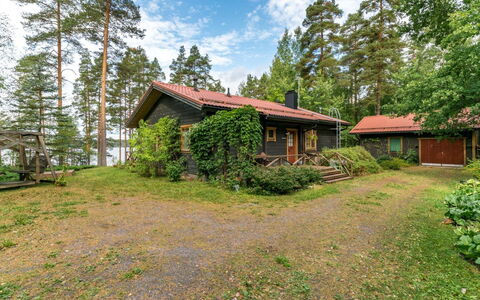 Metsä-Iivari: Svømmepøl, Boligområde, Udvej, Fritid, Lejlighed, Eco Hotel, Hacienda, Estate, Villa, Hotel