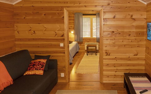 Jutapirtti: Træ, Sommerhus, Bjælkehytte, Skov, Skur, Garden Bygninger, Lærk, Woodland, Bejdse