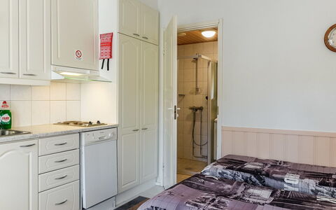 Levi Star 1503: Møbel, Indretning, Træ, Cabinetry, Gulvbelægning, Etage, Loft, Værelse, Skab, Større Bandage