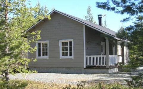 Akanlampi: Græs, Hus, Sommerhus, Land Lot, Hjem, Estate, Lawn, Sidespor, Stuehus, Veranda