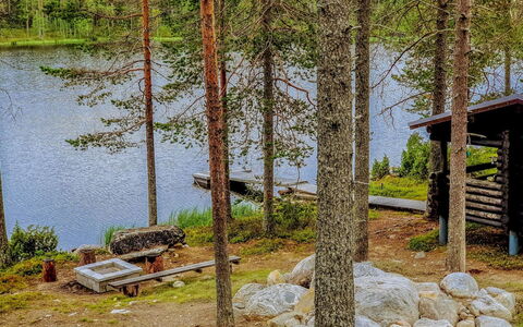 Domnan Pirtti: Vandvej, Bank, Vandløb, Sø, Sommerhus, Skov, Kanal, Reservoir, Bjælkehytte