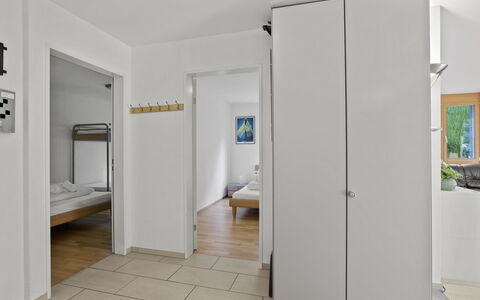 Hemmadi: Bygning, Hus, Indretning, Dør, Etage, Gulvbelægning, Bilindustrien Udvendige, Rektangel, Glas