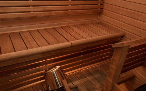 Tahko Spa Red - Vuori Apartment: Træ, Sommerhus, Bjælkehytte, Skov, Skur, Garden Bygninger, Lærk, Woodland, Bejdse