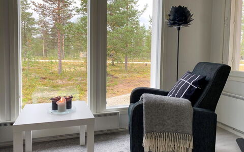Kuukkeli: Vandvej, Bank, Vandløb, Sø, Sommerhus, Skov, Kanal, Reservoir, Bjælkehytte