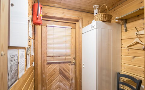 Poronpurema a: Træ, Sommerhus, Bjælkehytte, Skov, Skur, Garden Bygninger, Lærk, Woodland, Bejdse